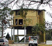 Prefab hurricane proof stilt home by Topsider Homes