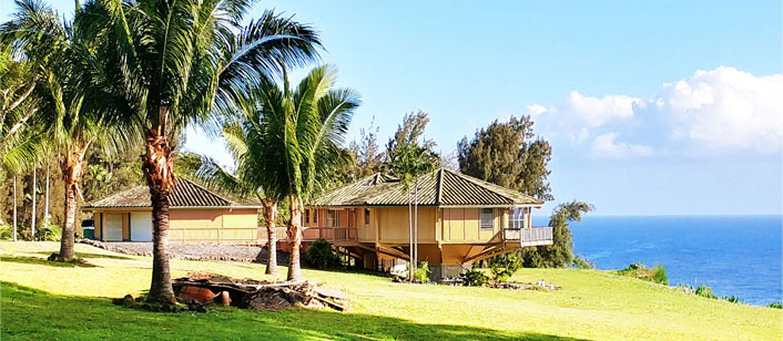 Unique luxury Hawaii Topsider home 